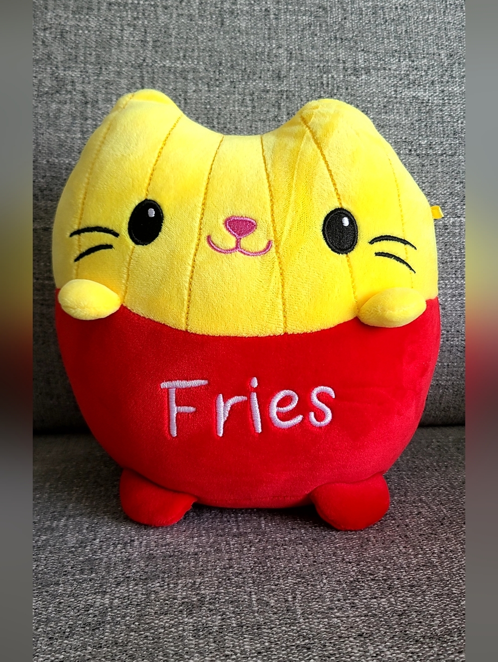 Smoochy Pals Cat, 7in - Fries